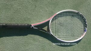 テクニファイバー T-Fight RS 300&305の違いを徹底比較 | テニス 